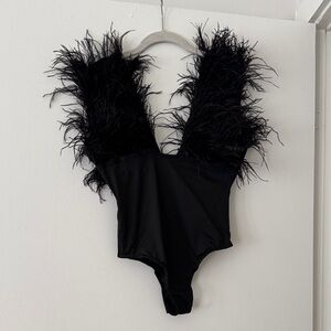 Chic Black Feathered Women's Chemise